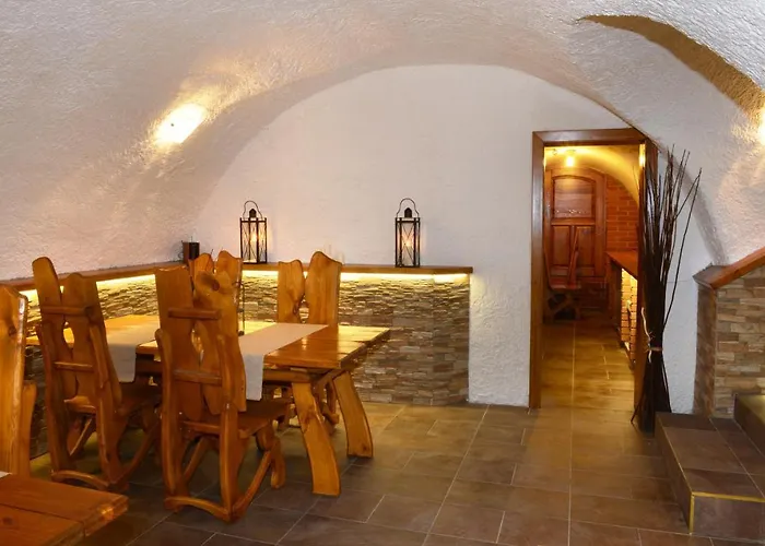 Restaurace A Penzion Pod Hradem Hotel